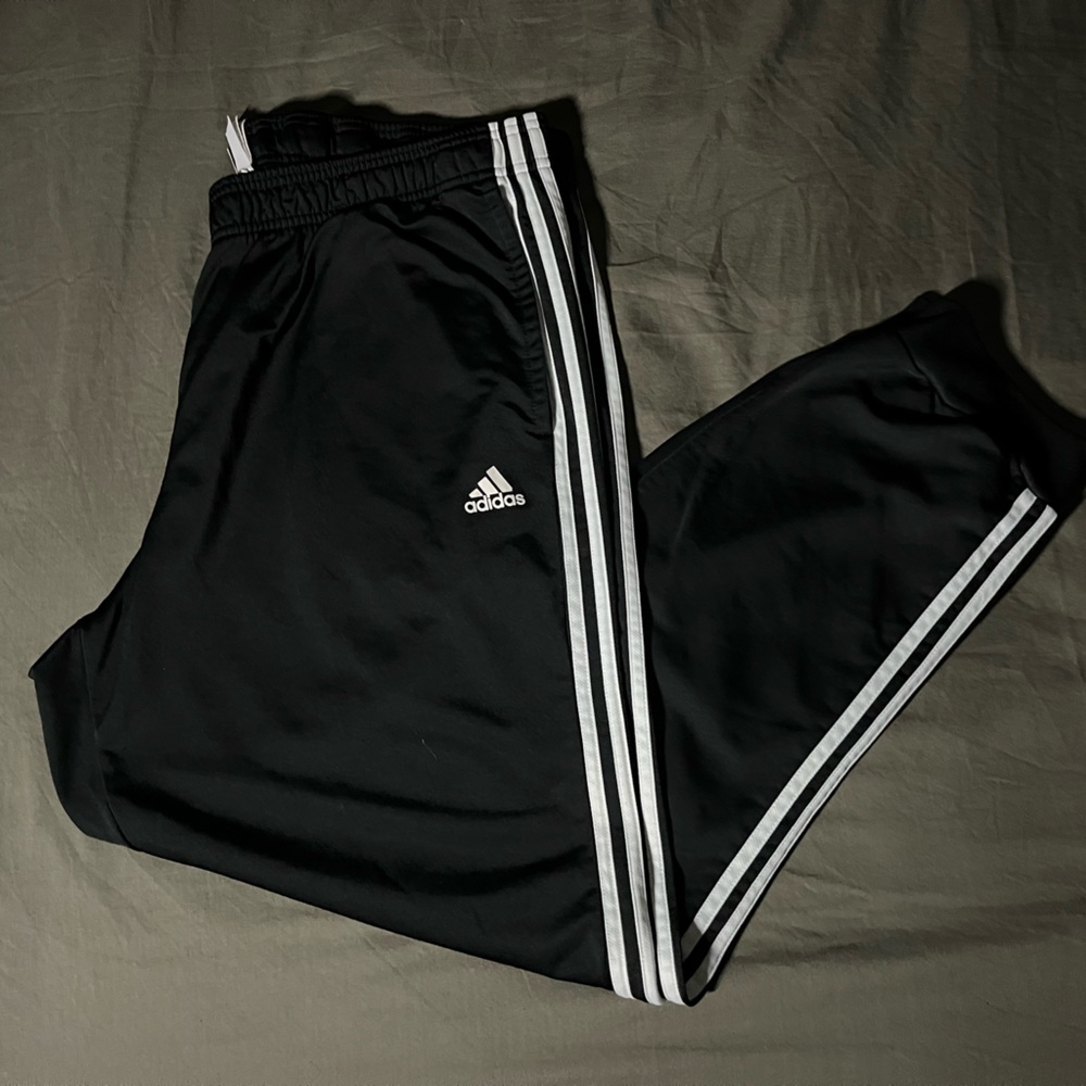 Adidas Men’s joggers size:XXL